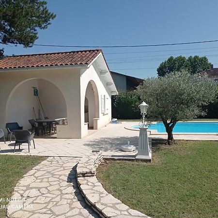 La Maison Basque Sainte-Livrade-sur-Lot エクステリア 写真