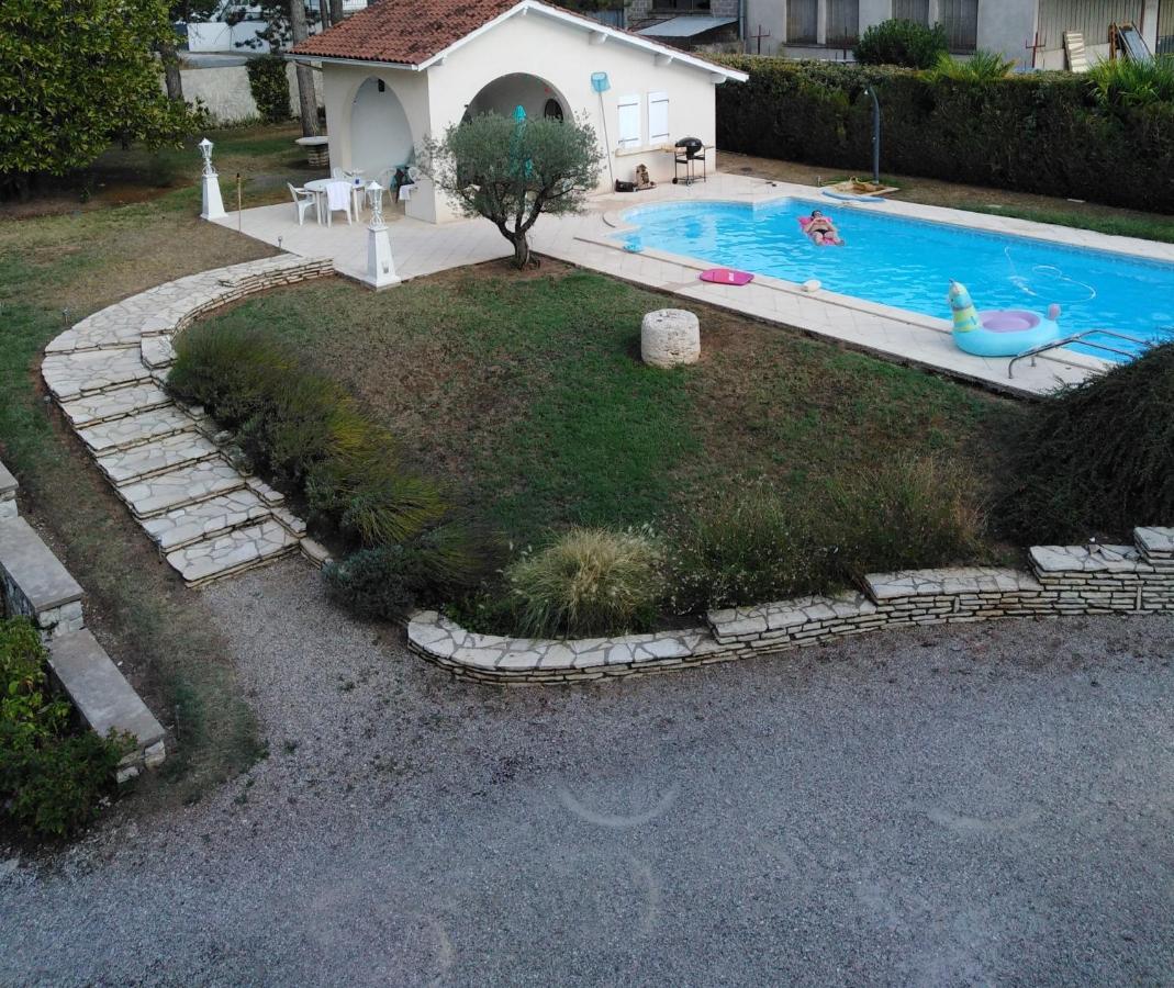 La Maison Basque Sainte-Livrade-sur-Lot エクステリア 写真
