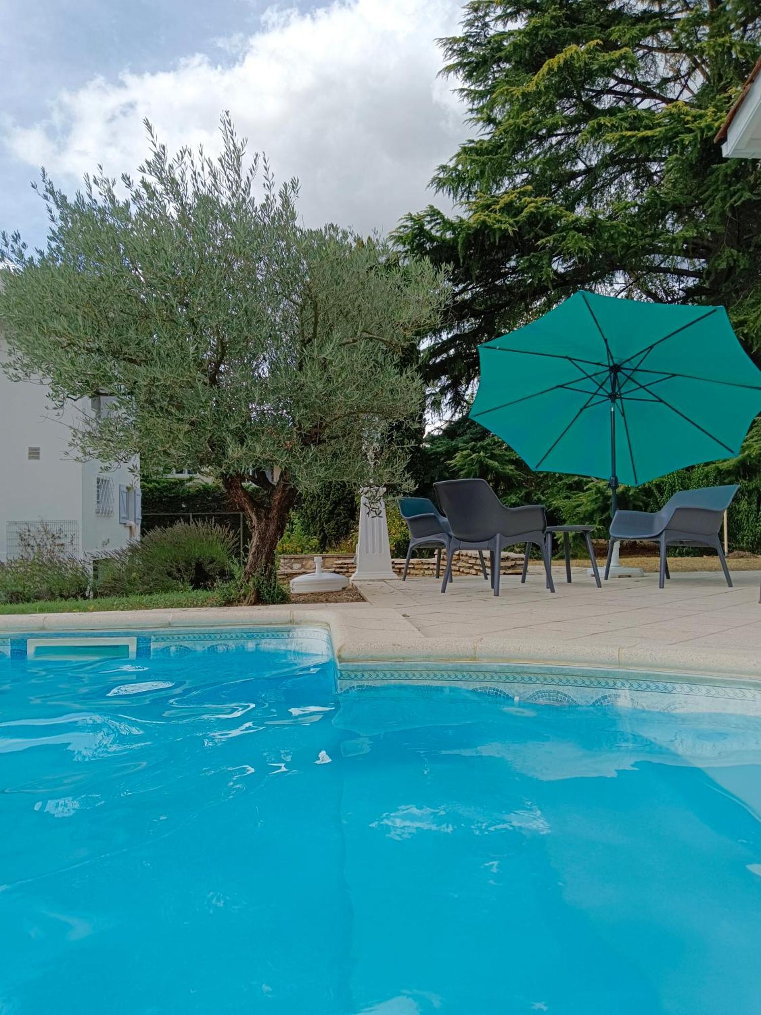 La Maison Basque Sainte-Livrade-sur-Lot エクステリア 写真