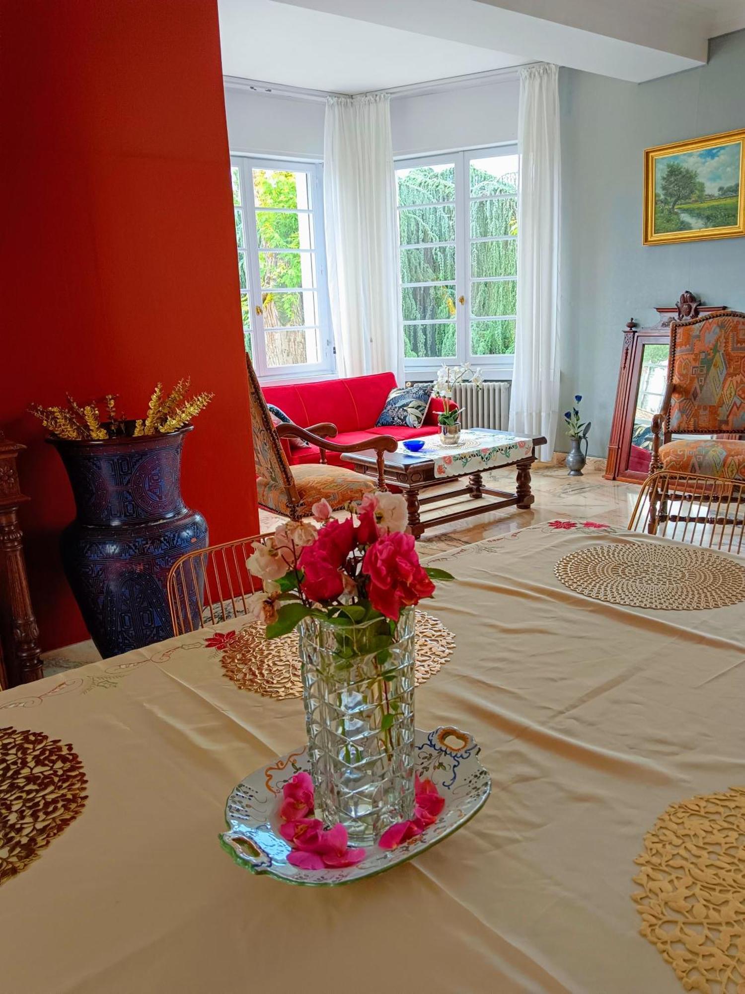 La Maison Basque Sainte-Livrade-sur-Lot エクステリア 写真